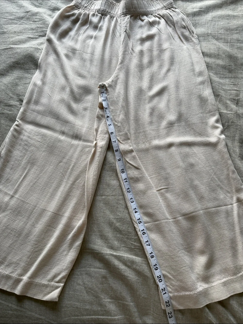 H&M Men’s Wide-Leg Chinos in Light Beige
